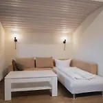 Trail Hotel