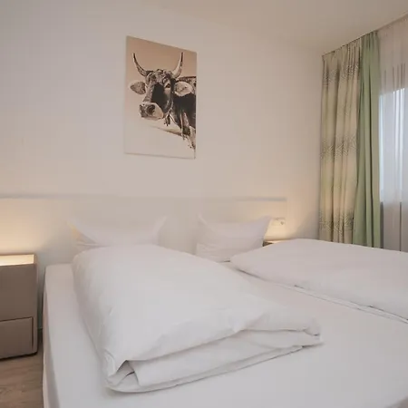 Hotel Trail 3*