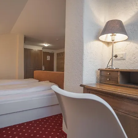 Trail Hotel 3*