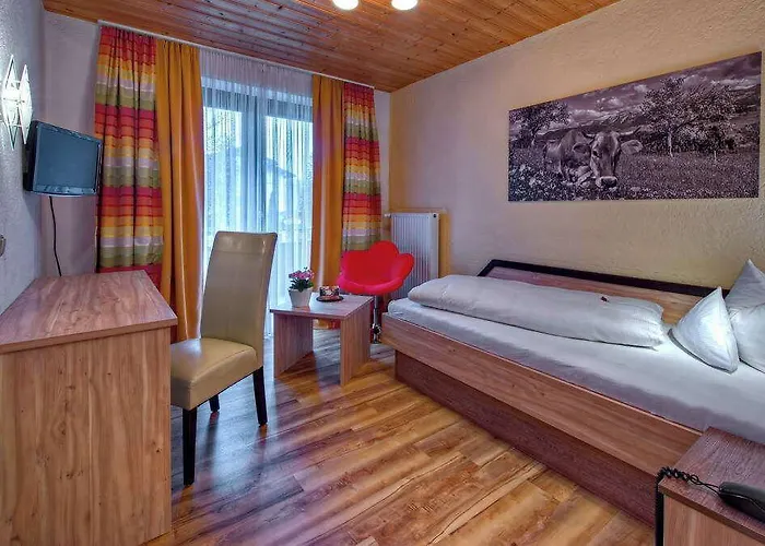 Hotel Trail 3*
